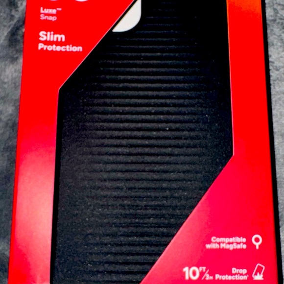 15 ProMax- Black durable, sturdy case. Strengthened with Graphene.. - Picture 3 of 4